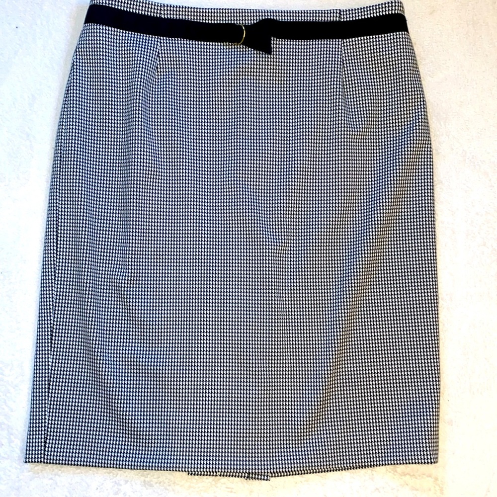 Sara Campbell black & white houndstooth pencil skirt with belt detail Sz 10